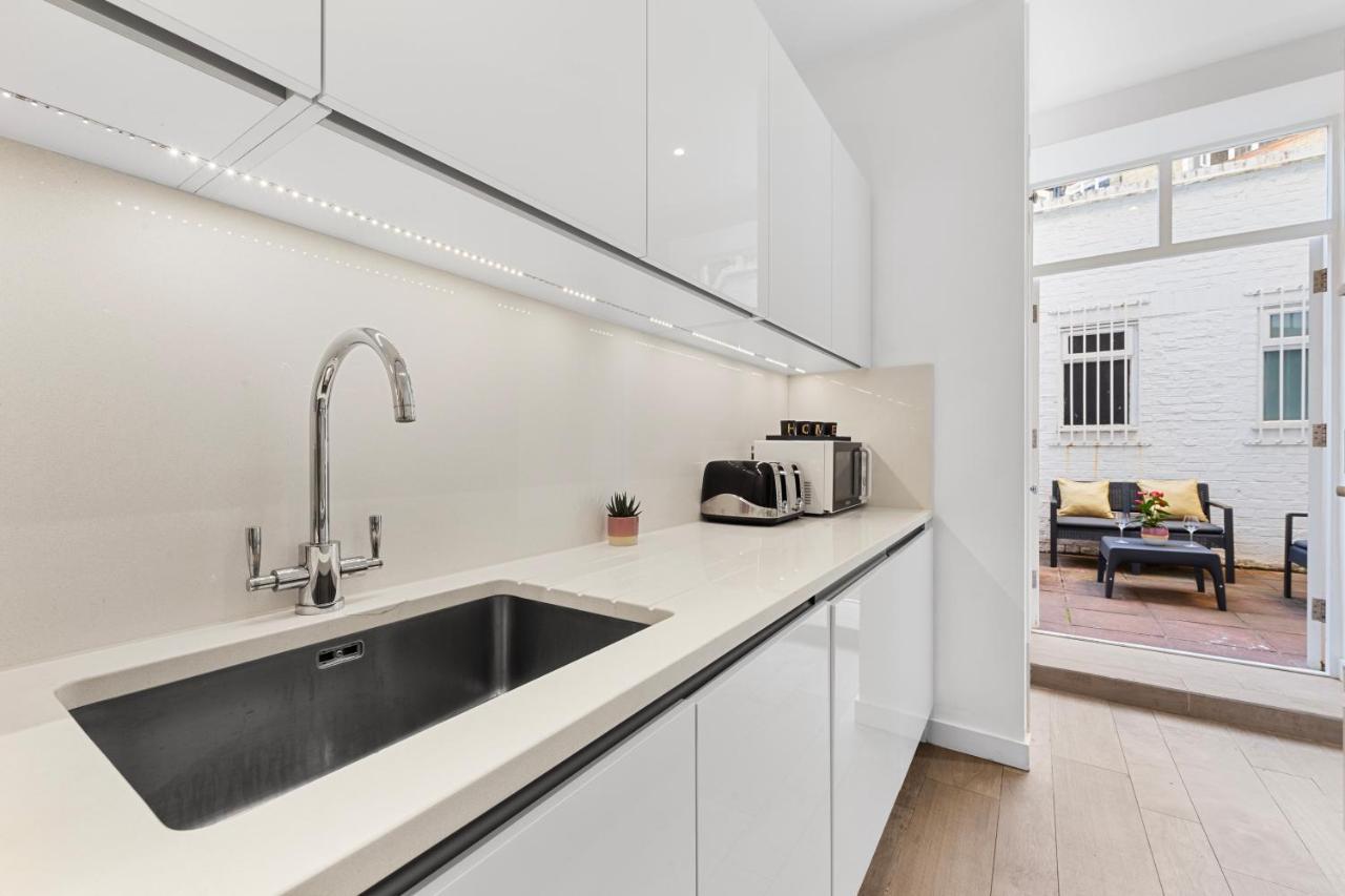 Appartement Harrods 2 Bed Lux Flat W/Patio à Londres Extérieur photo