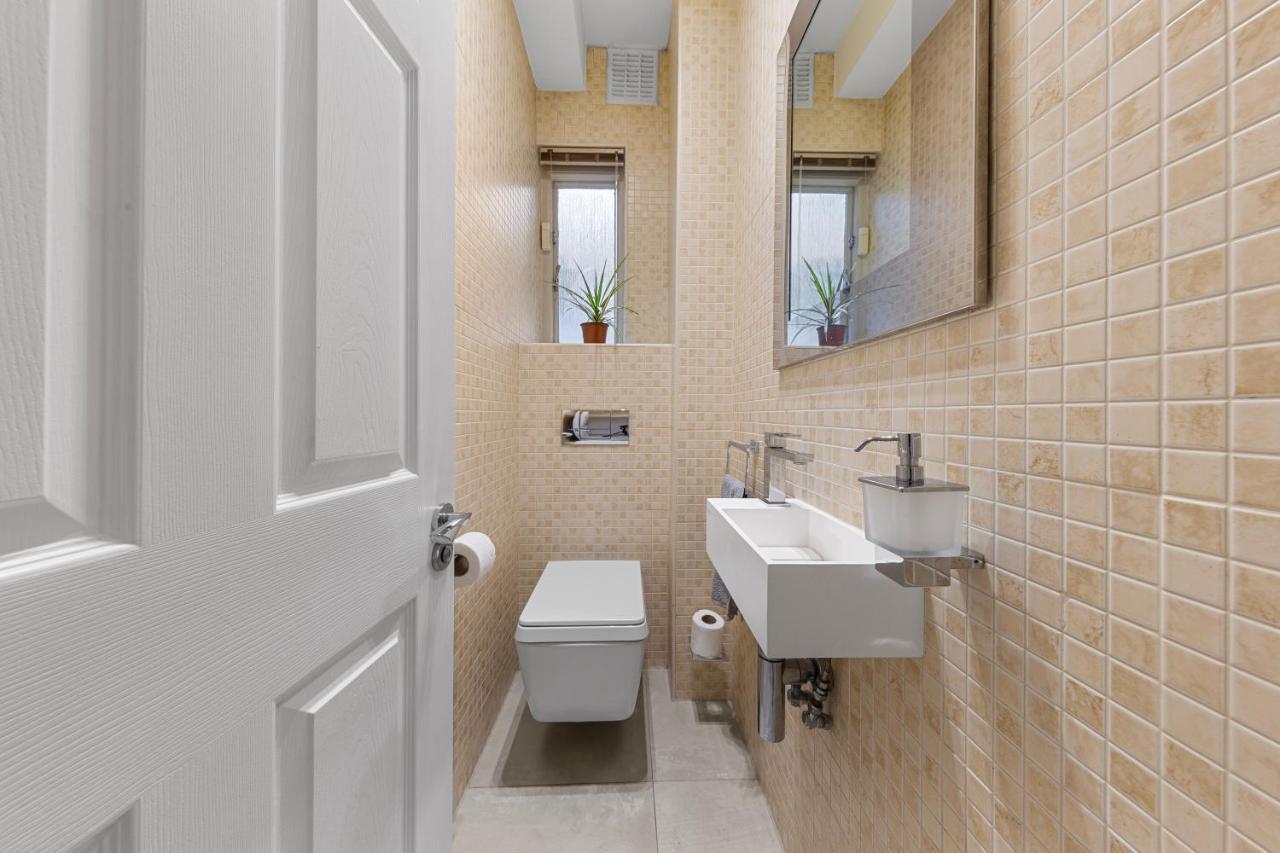 Appartement Harrods 2 Bed Lux Flat W/Patio à Londres Extérieur photo