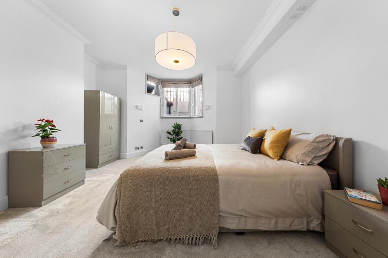 Appartement Harrods 2 Bed Lux Flat W/Patio à Londres Extérieur photo