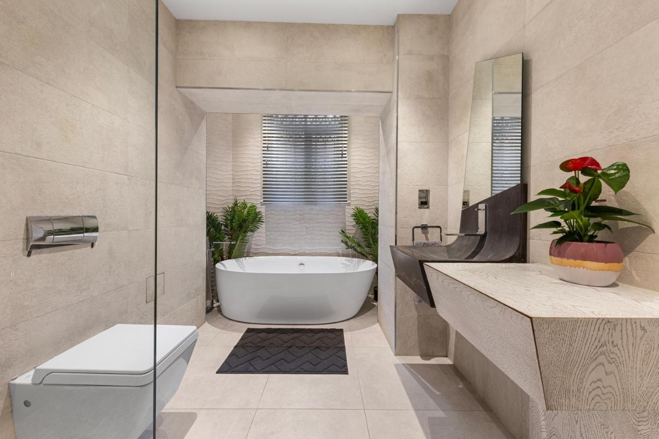 Appartement Harrods 2 Bed Lux Flat W/Patio à Londres Extérieur photo